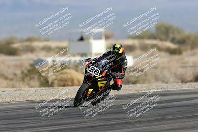 media/Dec-07-2025-CVMA (Sun) [[3e7d2de5dc]]/Race 5-Formula UL-CVMA Hooligans-American Thunder/